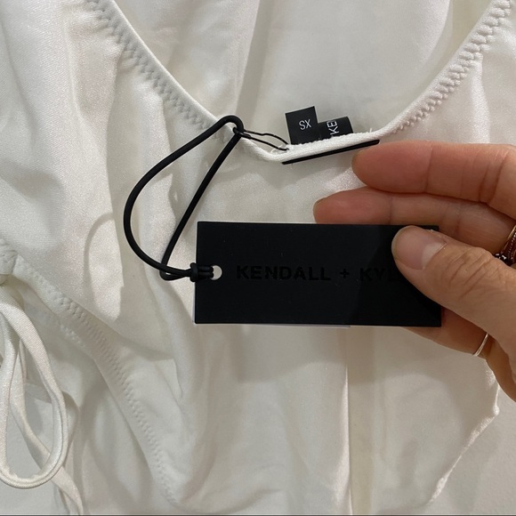 NEW Kendall & Kylie white one piece - Picture 6 of 9